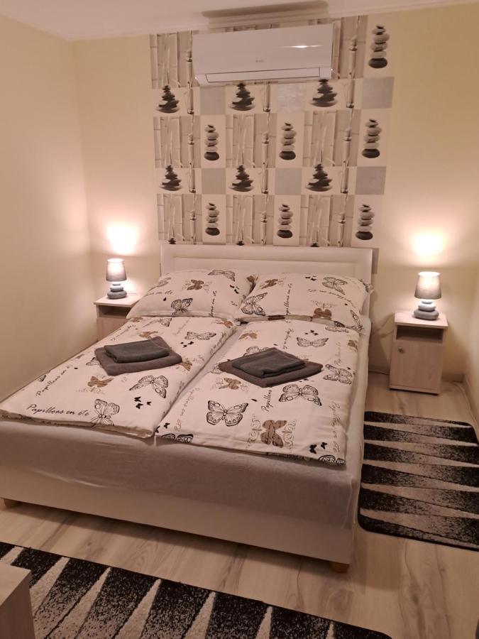 Katarina Apartman Hajduszoboszlo Luaran gambar