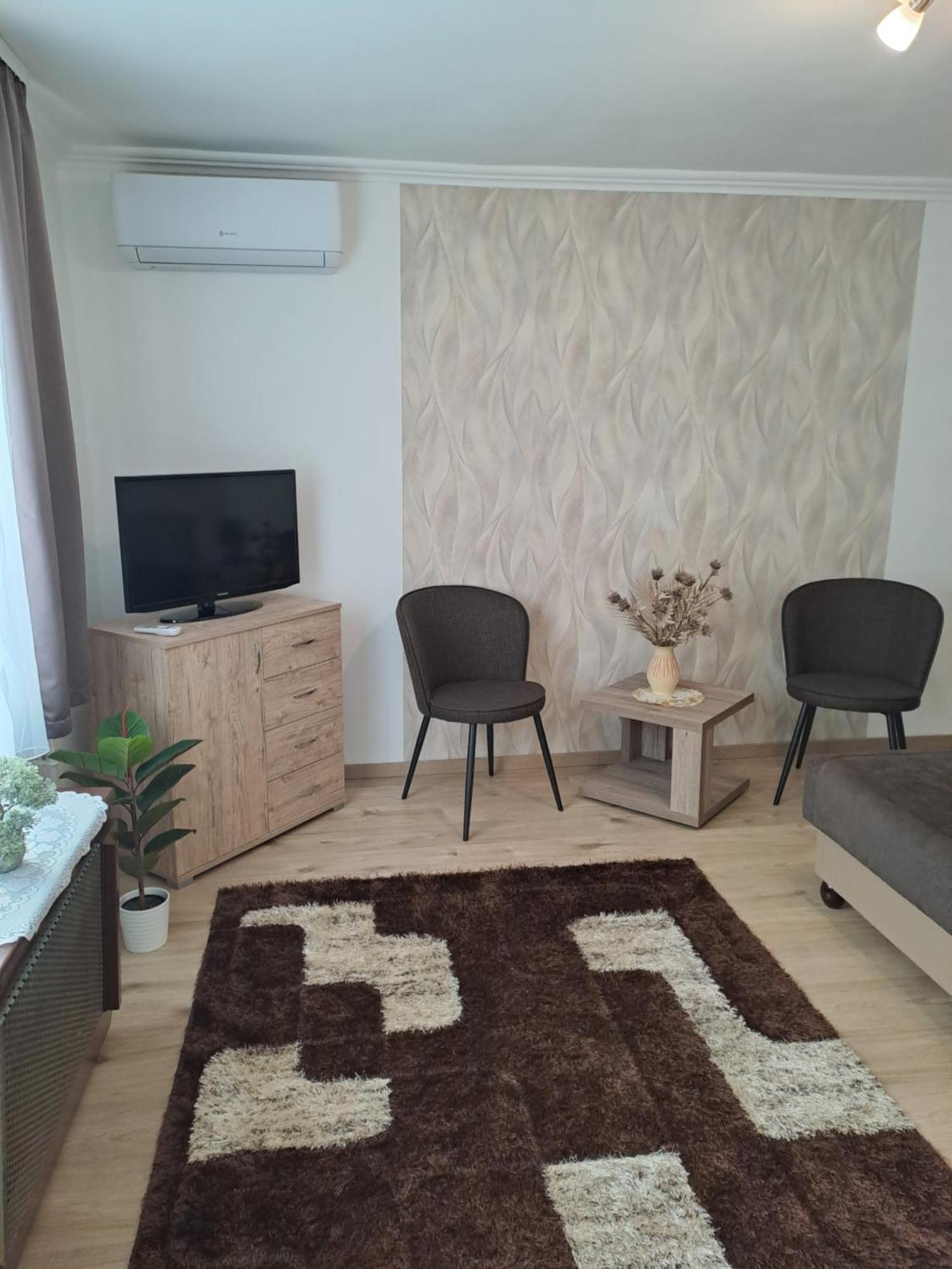 Katarina Apartman Hajduszoboszlo Luaran gambar